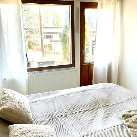 Rauhaisa Rivitalo Kolmio Saunalla