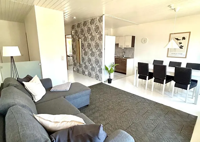 Rauhaisa Rivitalo Kolmio Saunalla 公寓